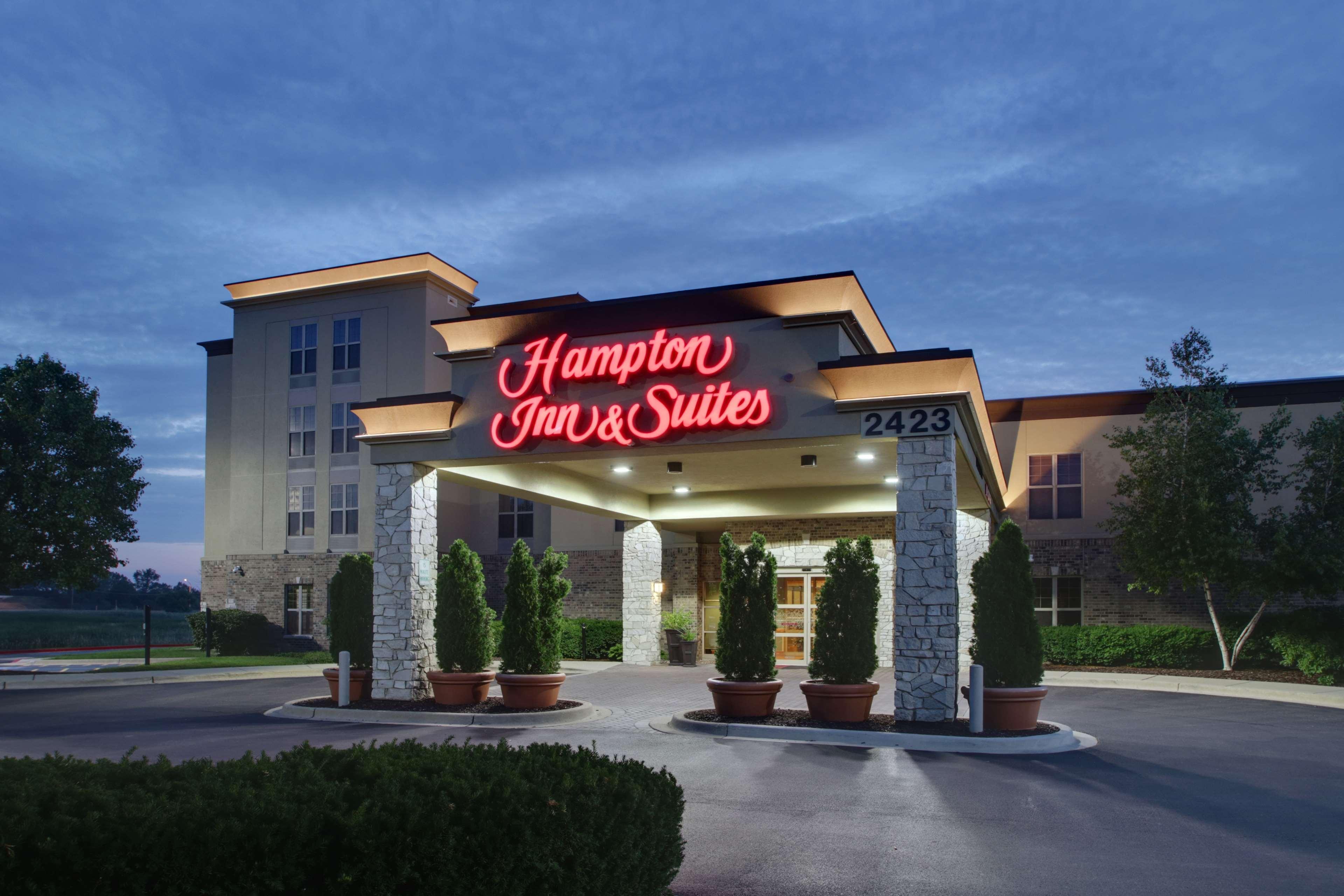 Hampton Inn & Suites Chicago/Aurora Extérieur photo