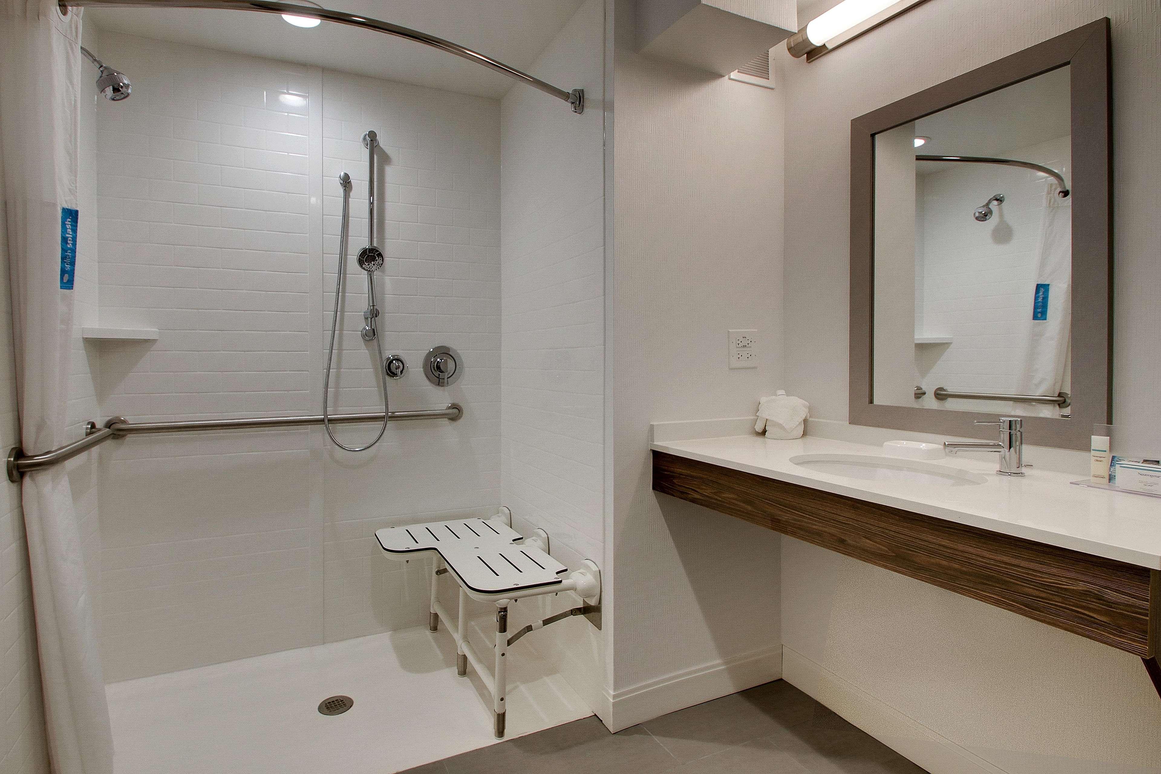 Hampton Inn & Suites Chicago/Aurora Extérieur photo
