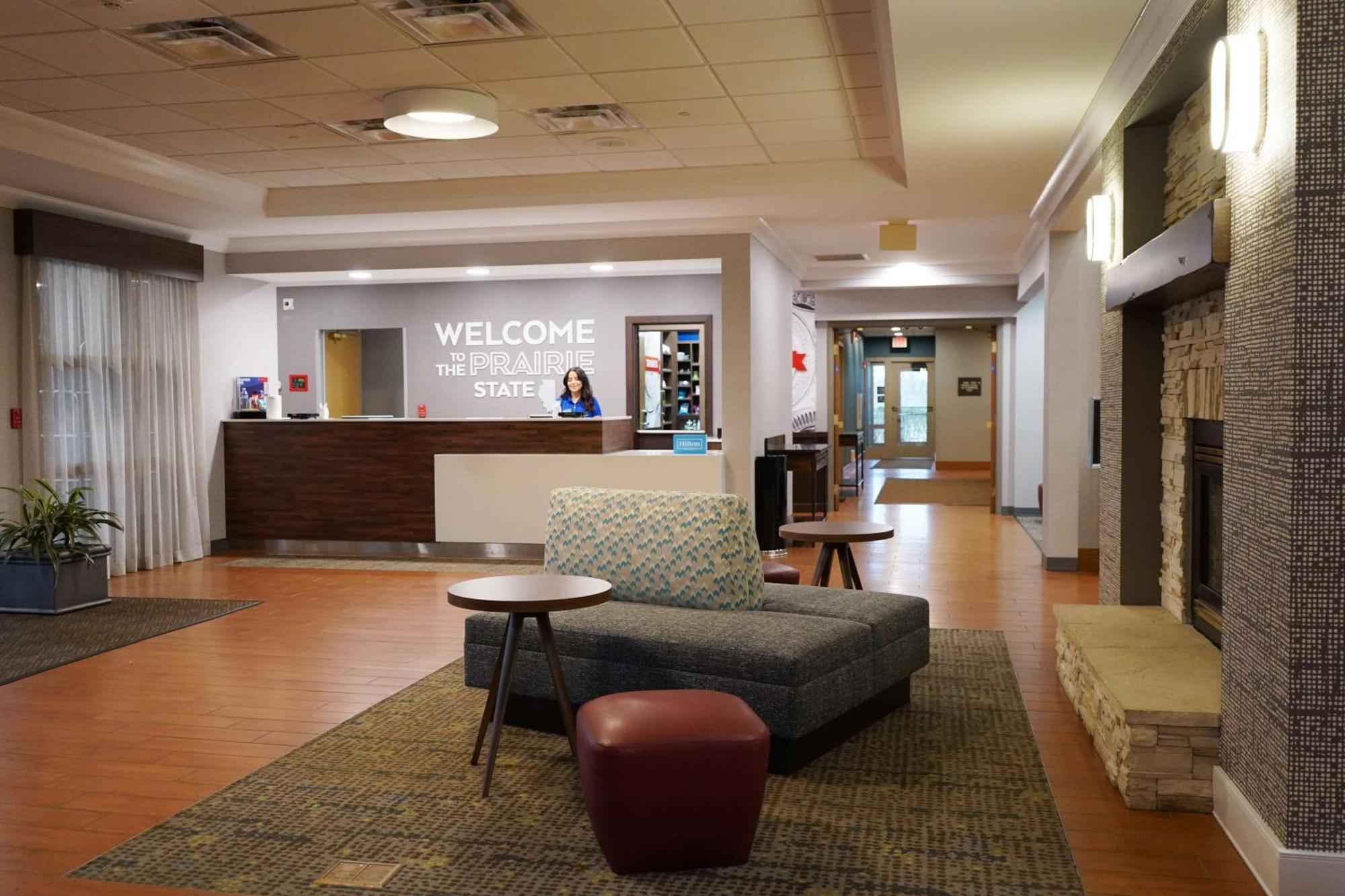 Hampton Inn & Suites Chicago/Aurora Extérieur photo